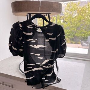 Reformation Black & White print top